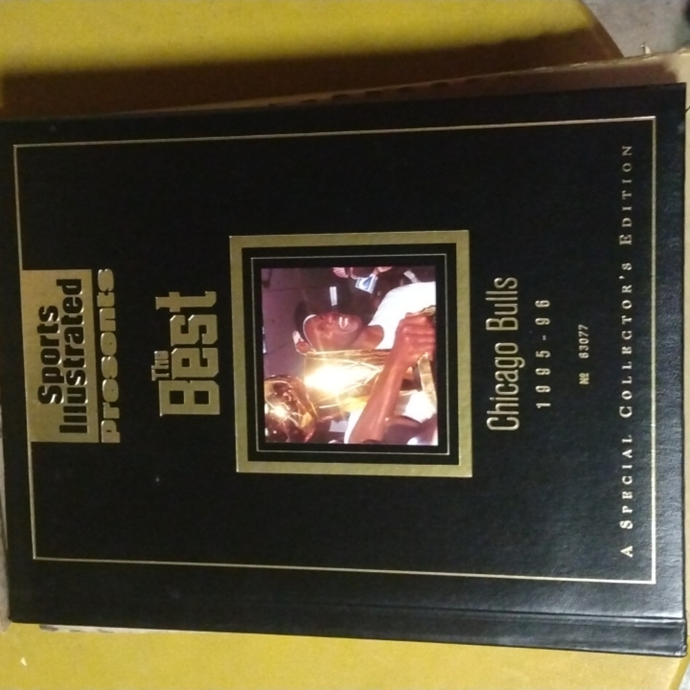 Sports Illustrated 1995-96 Chicago Bulls Championship Hardcover Collectors book.